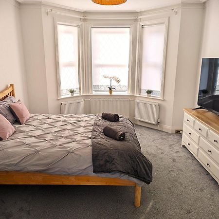 Cosy Bee And Apartment Bournemouth Exterior foto